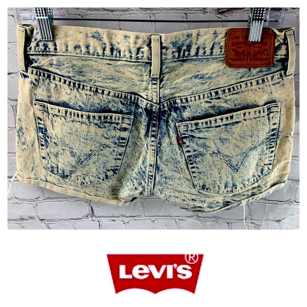 Levi’s Acid Wash Shorts